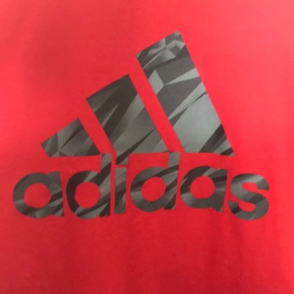 Red ADIDAS performance tee - Picture 4 of 4